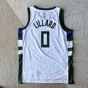 Nike Milwaukee Bucks Damian Lillard # White Jersey - L